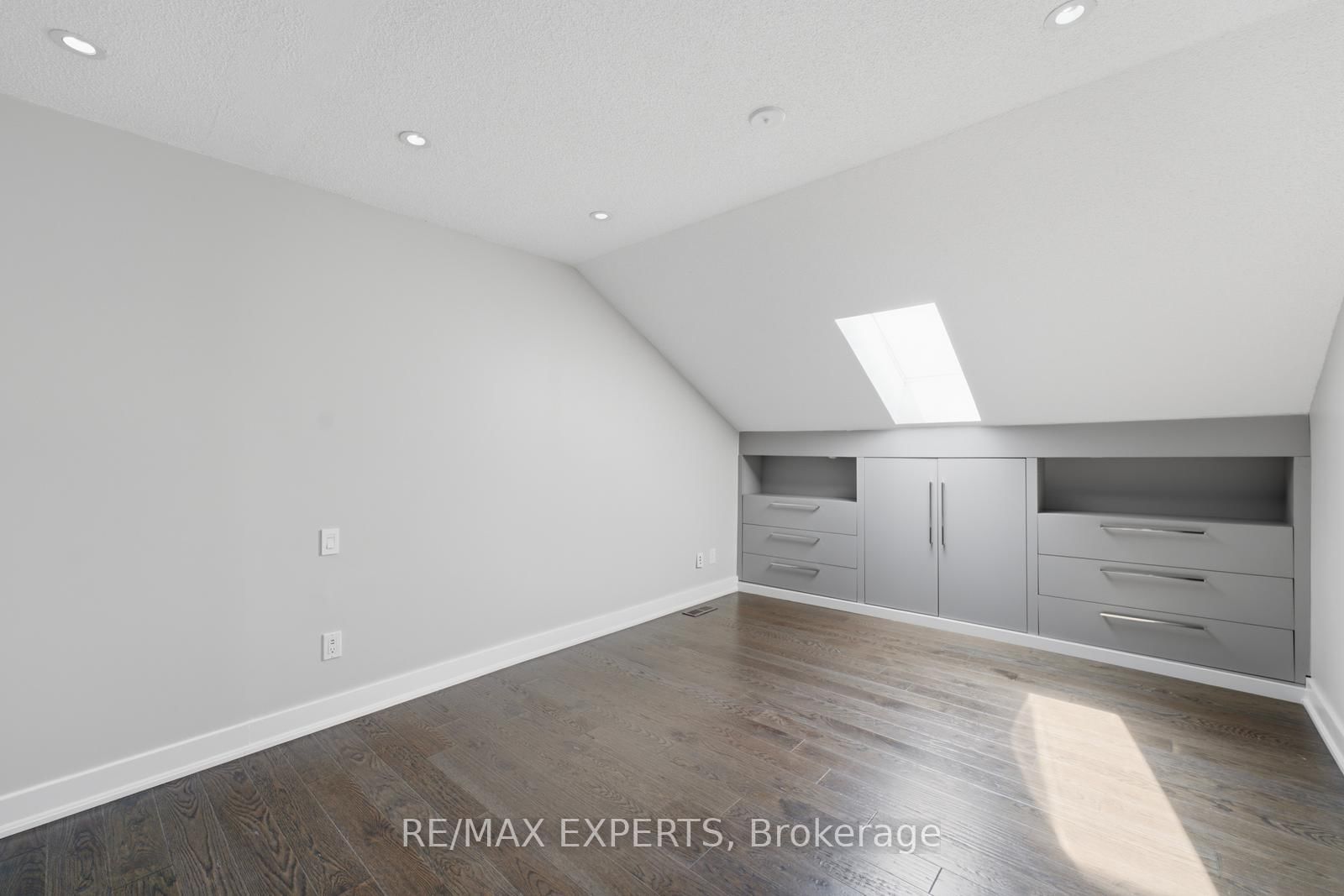 192 Forest Fountain Drive • Vaughan, ON photo 35