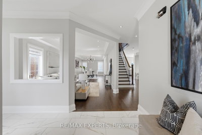 192 Forest Fountain Drive • Vaughan, ON photo 6