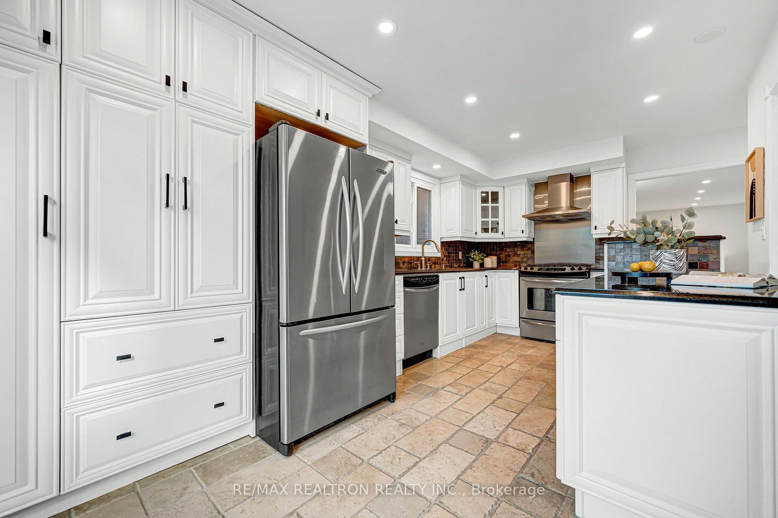 120 Brookmill Drive • Vaughan, ON photo 22