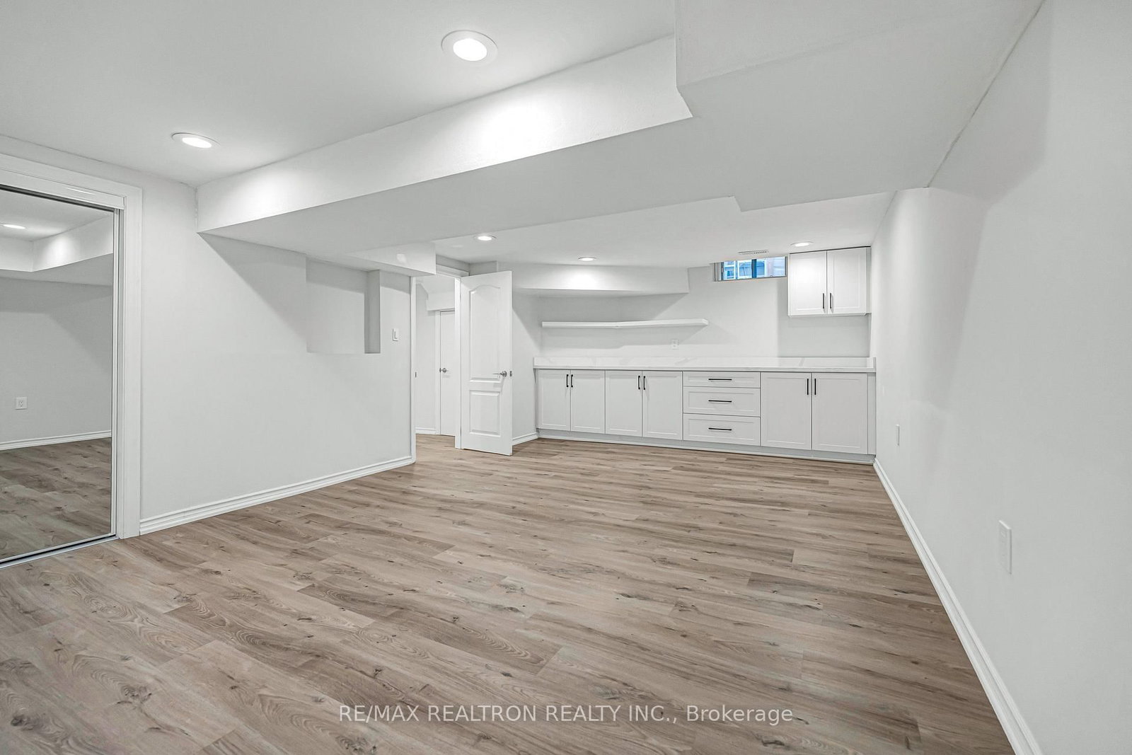 120 Brookmill Drive • Vaughan, ON photo 39