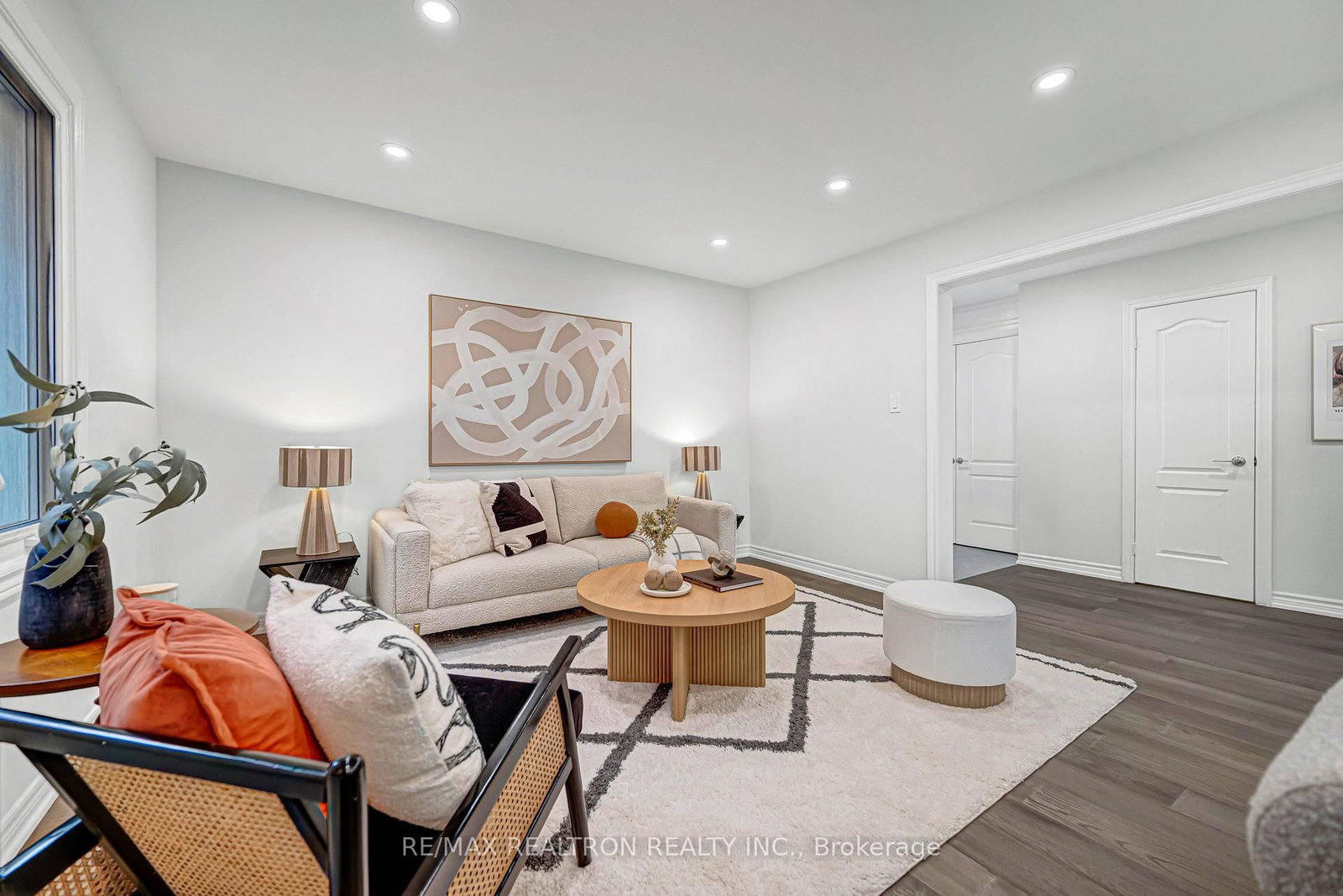 120 Brookmill Drive • Vaughan, ON photo 6