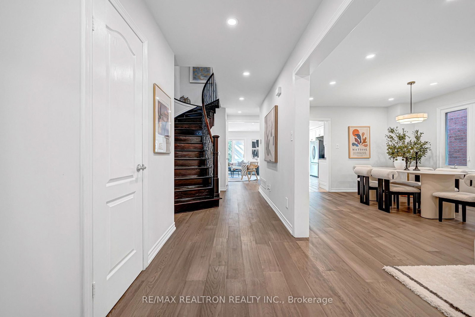 120 Brookmill Drive • Vaughan, ON photo 8