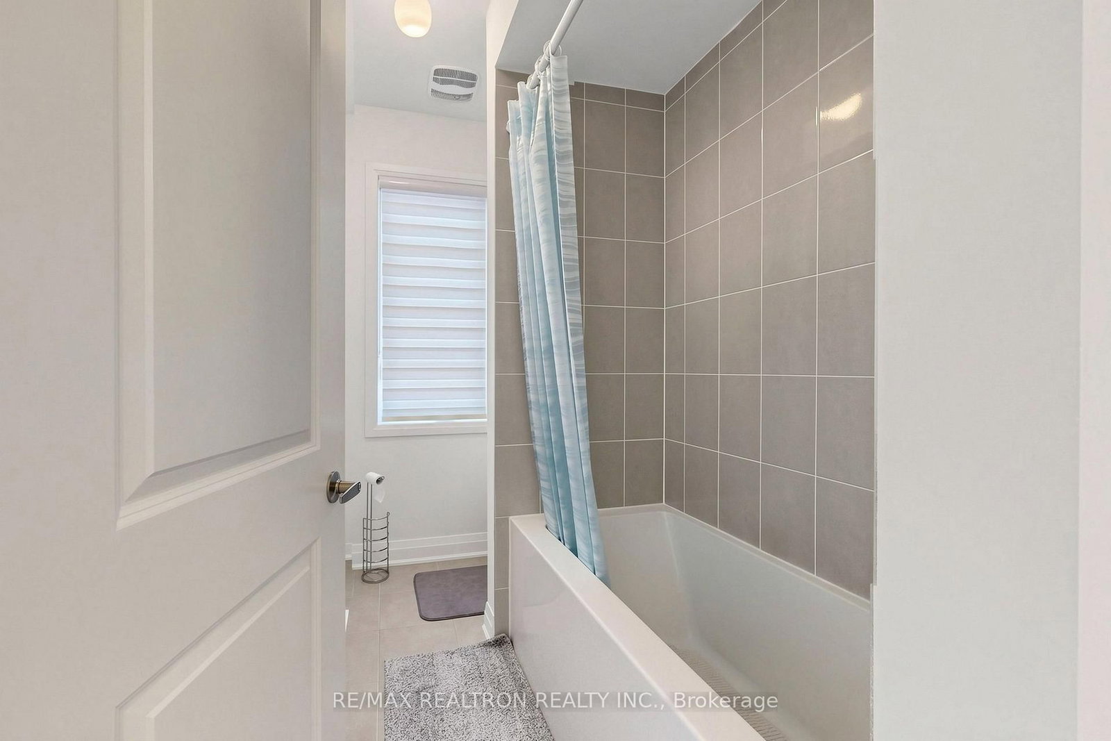 20 Fair Winds Lane • East Gwillimbury, ON photo 44