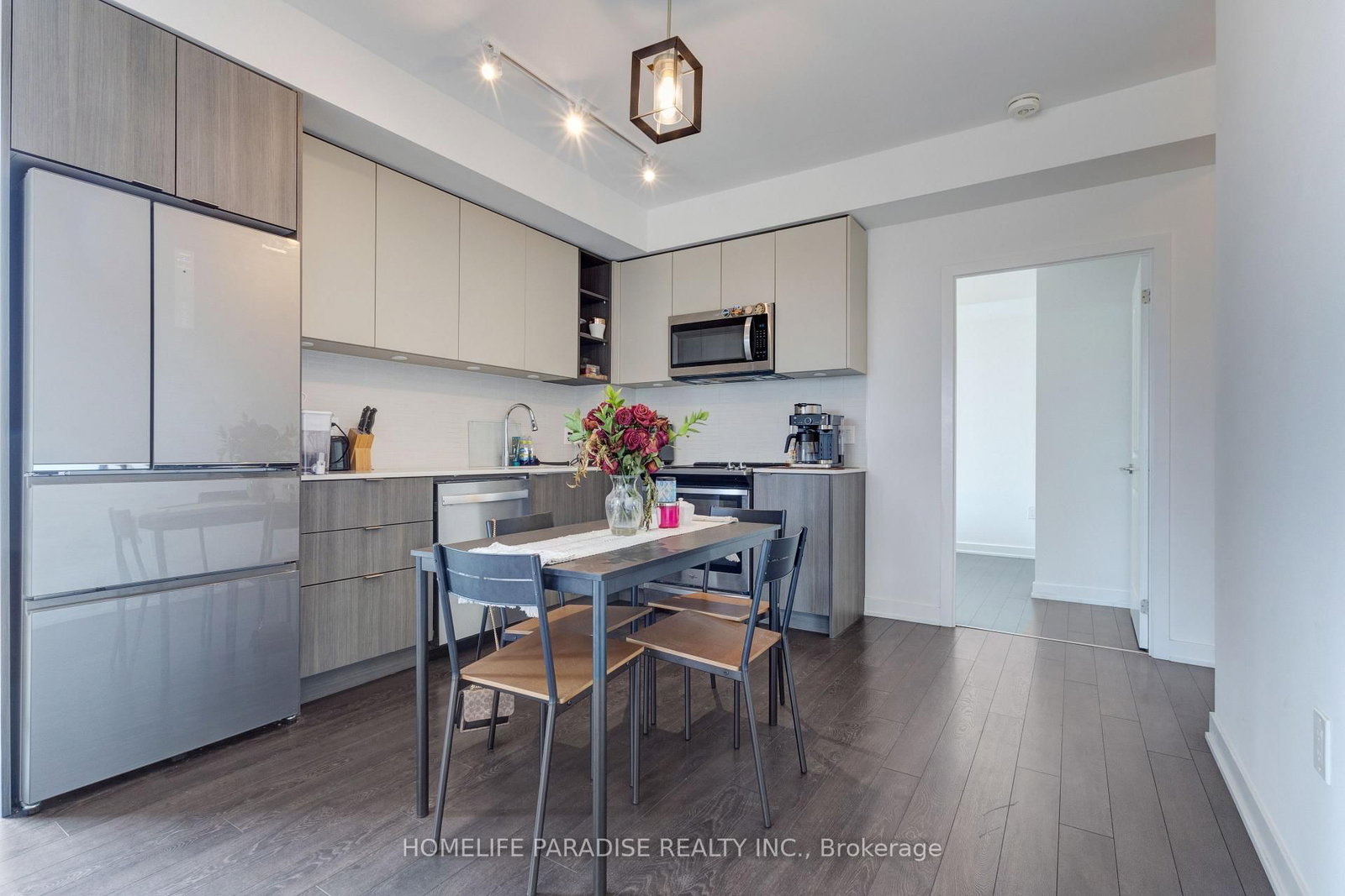 100 Eagle Rock Way • #319 • Vaughan, ON photo 9