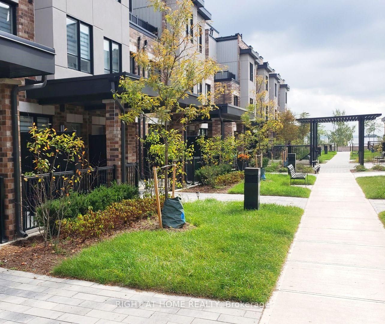 70 Baynes Way • #12 • Bradford West Gwillimbury, ON photo 23