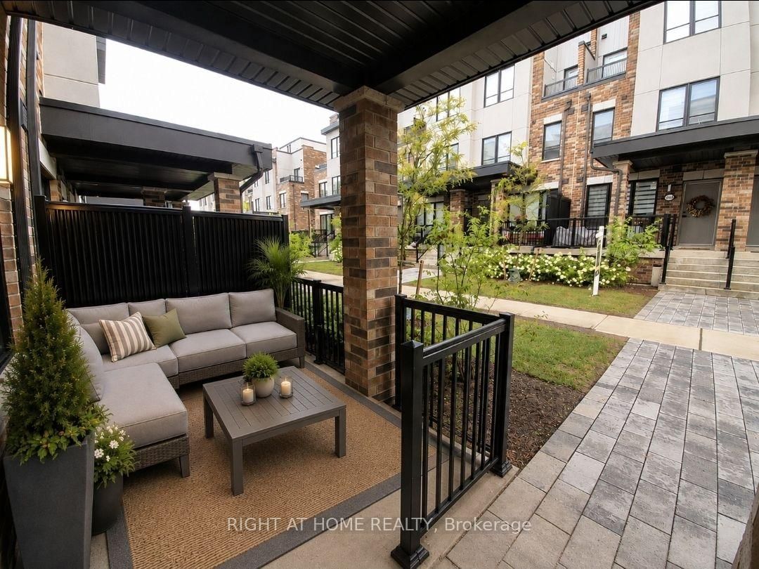 70 Baynes Way • #12 • Bradford West Gwillimbury, ON photo 24