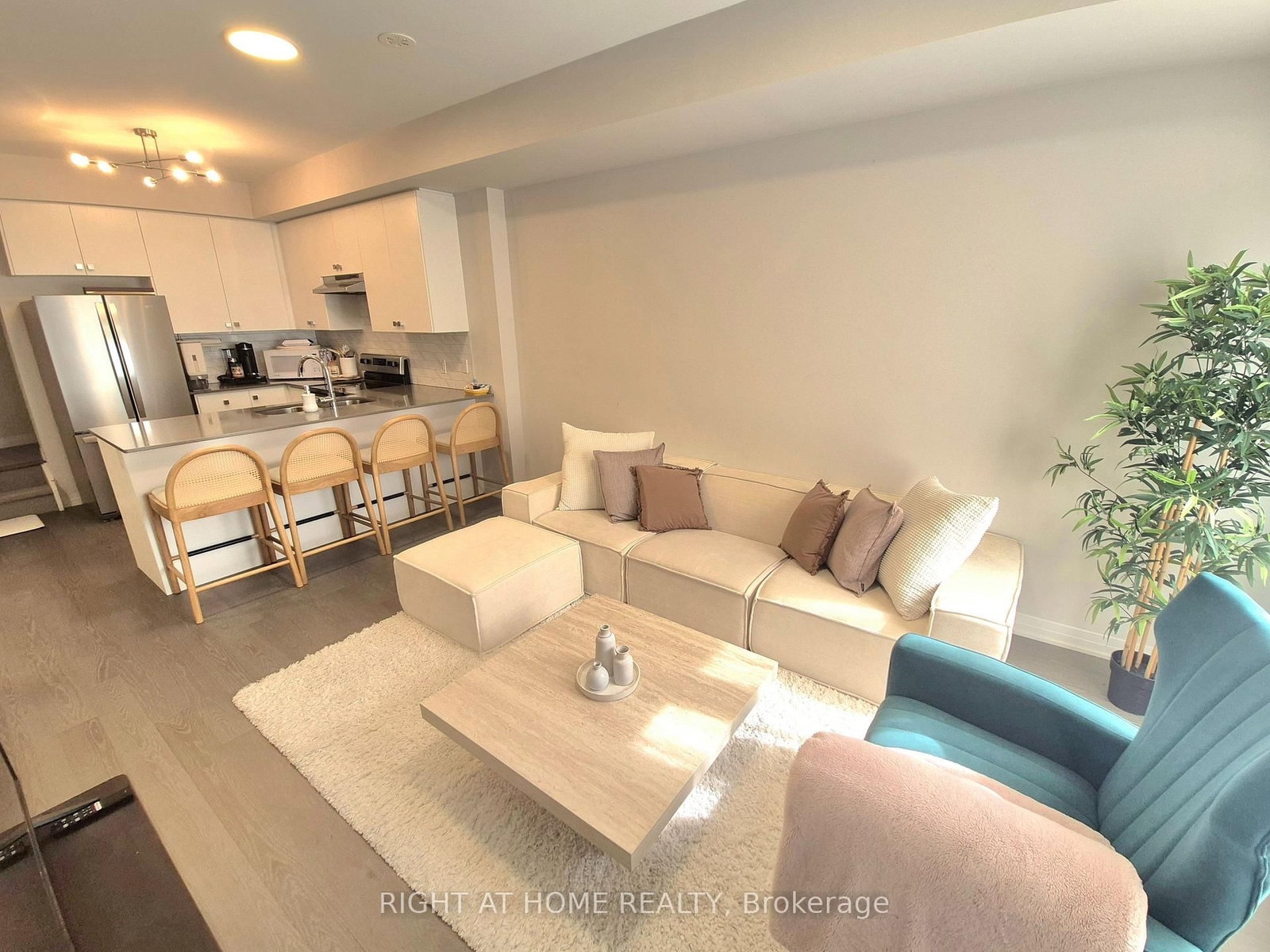 70 Baynes Way • #12 • Bradford West Gwillimbury, ON photo 5
