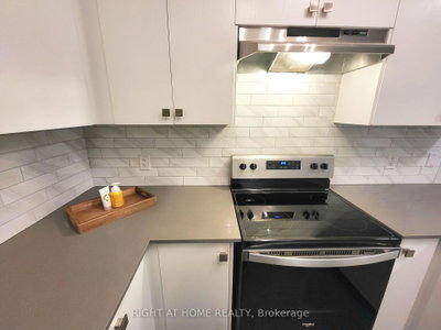 70 Baynes Way • #12 • Bradford West Gwillimbury, ON photo 8