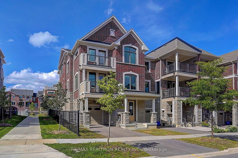 24 Thomas Frisby Jr Crescent
