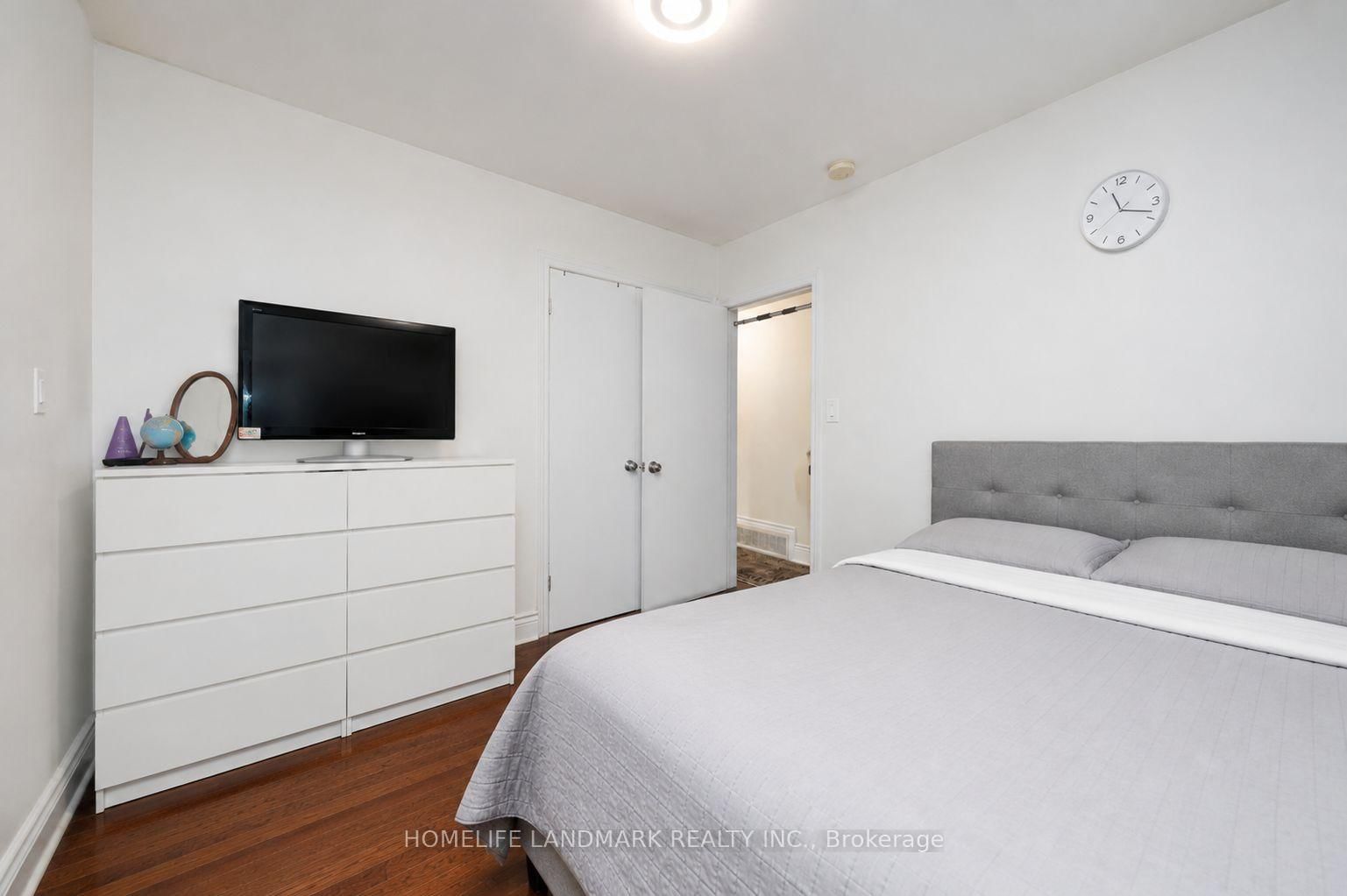 34 Gentry Crescent • Richmond Hill, ON photo 10