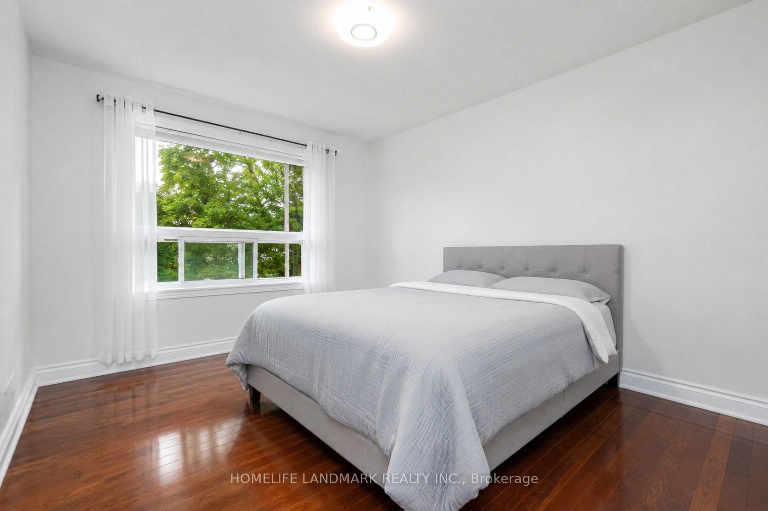 34 Gentry Crescent • Richmond Hill, ON photo 11