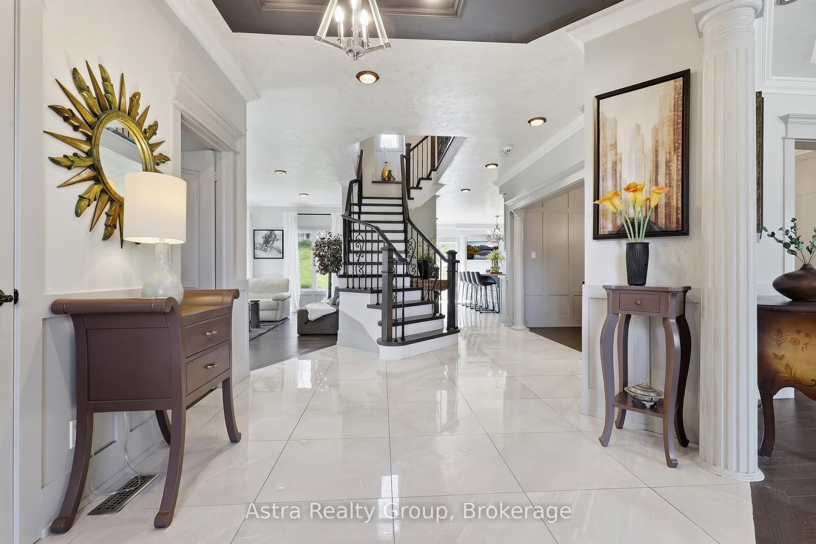 74 Kootenay Ridge • Vaughan, ON photo 3