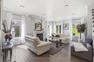 74 Kootenay Ridge • Vaughan, ON photo 7