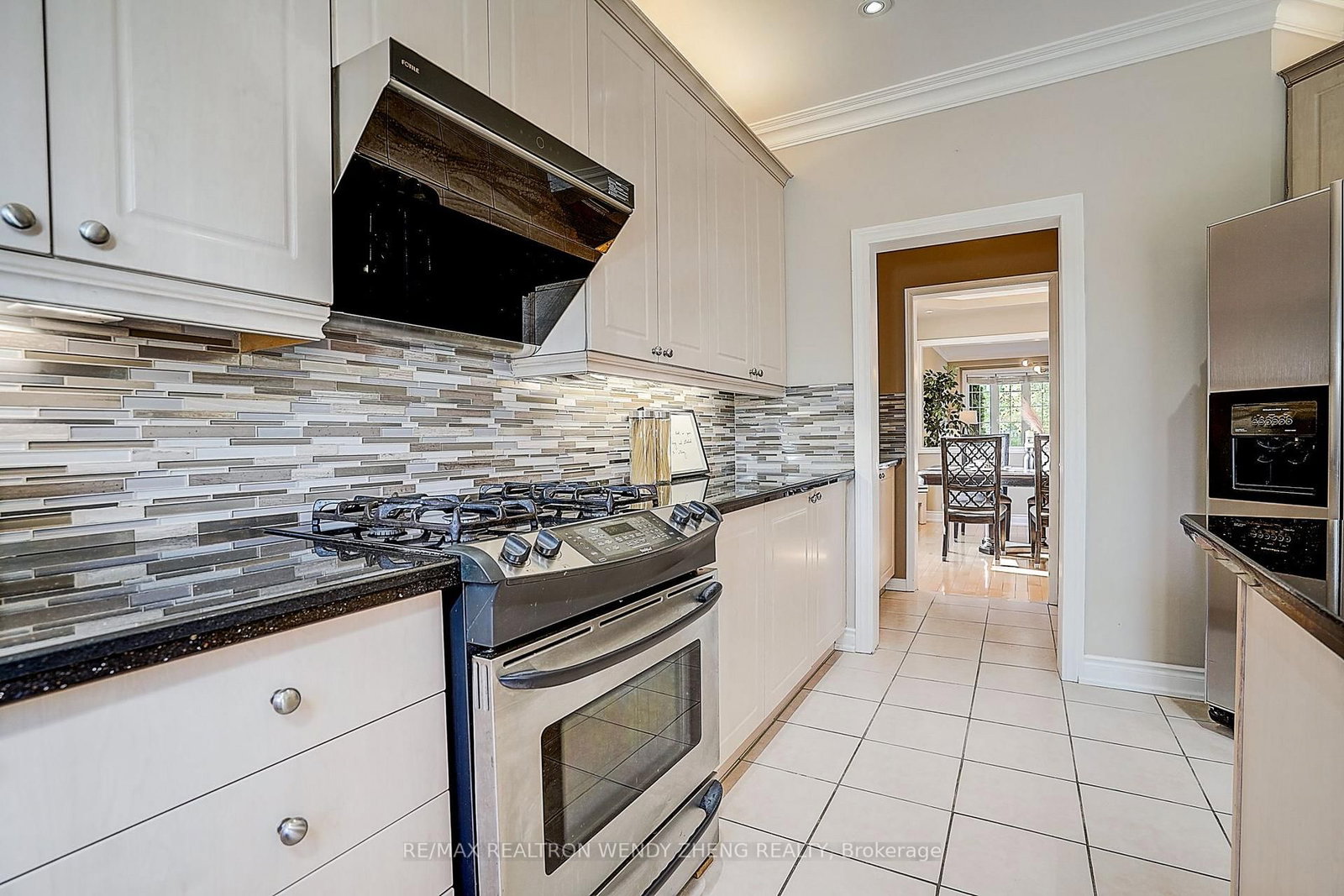 25 Terracotta Crescent • Richmond Hill, ON photo 19