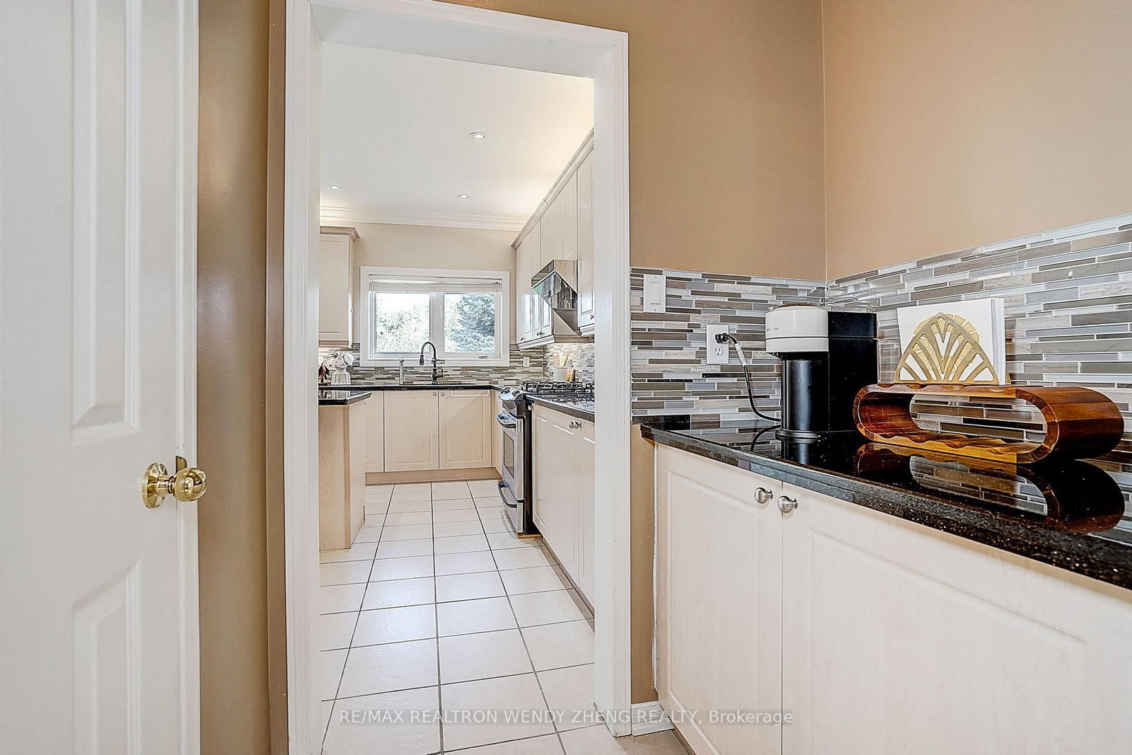 25 Terracotta Crescent • Richmond Hill, ON photo 20
