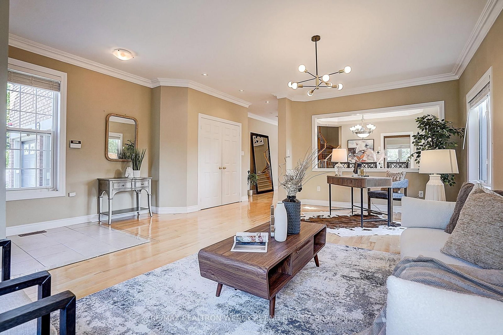 25 Terracotta Crescent • Richmond Hill, ON photo 8