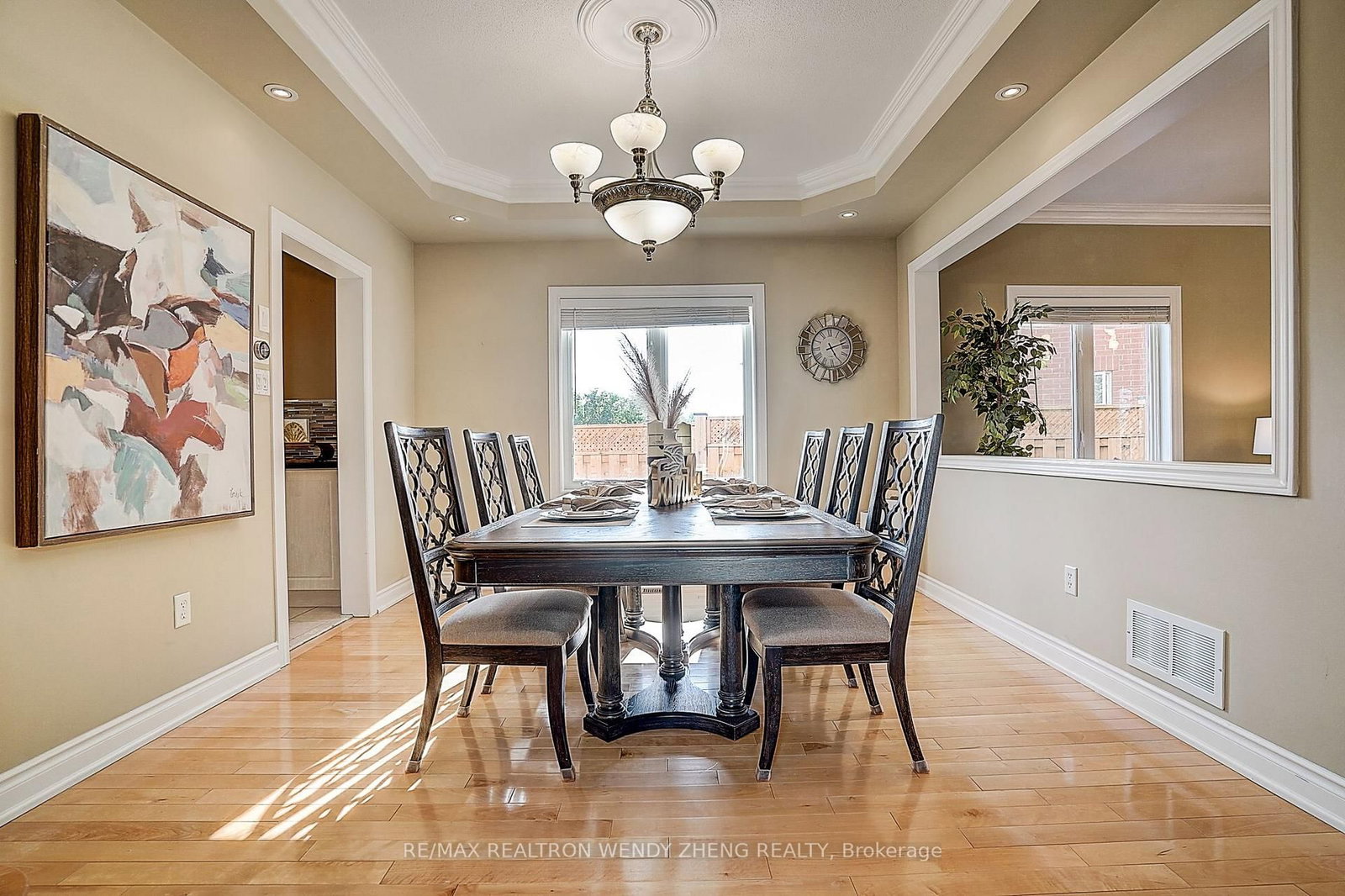 25 Terracotta Crescent • Richmond Hill, ON photo 9