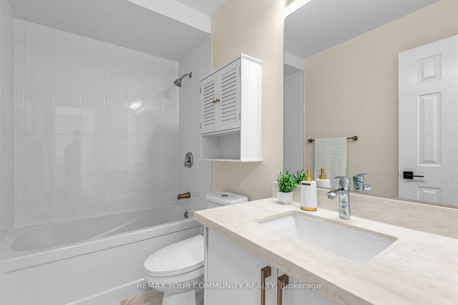 25 Bassett Avenue • Richmond Hill, ON photo 27