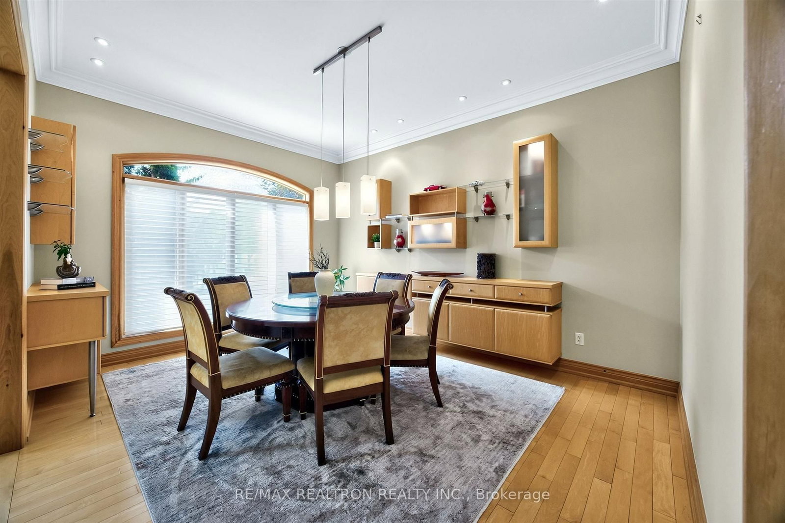 24 Maplehyrn Avenue • East Gwillimbury, ON photo 14