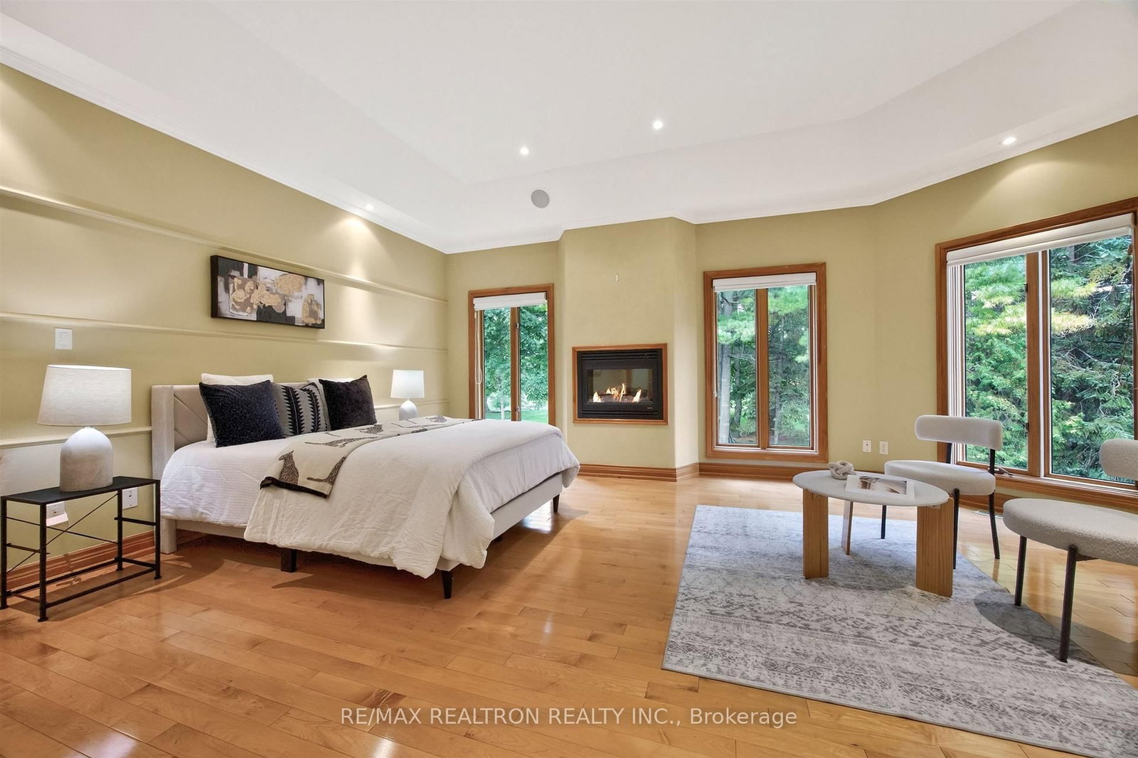 24 Maplehyrn Avenue • East Gwillimbury, ON photo 22