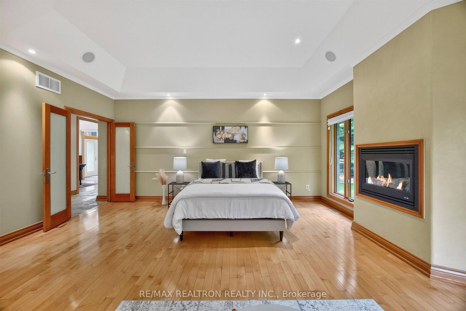 24 Maplehyrn Avenue • East Gwillimbury, ON photo 23