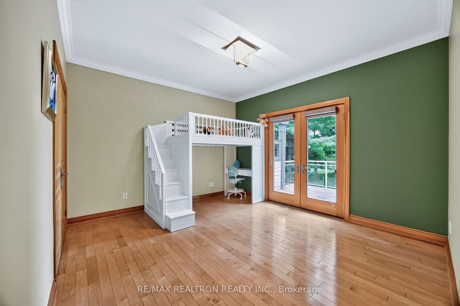 24 Maplehyrn Avenue • East Gwillimbury, ON photo 30