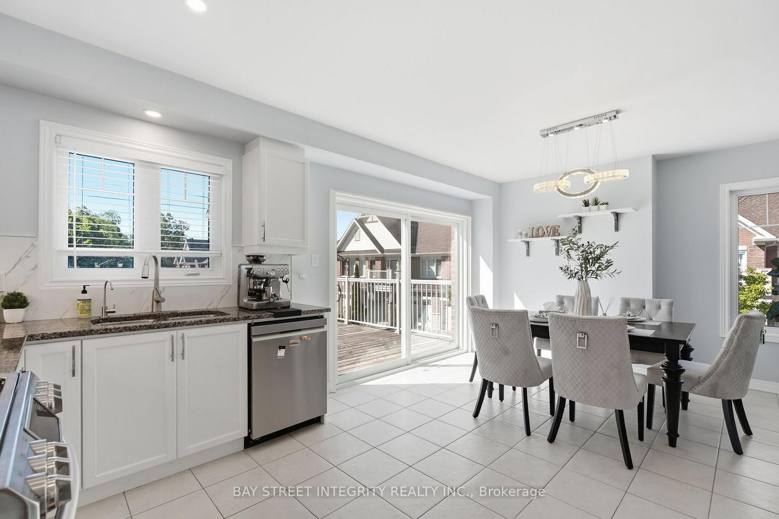 980 Millard Street • Whitchurch-Stouffville, ON photo 11