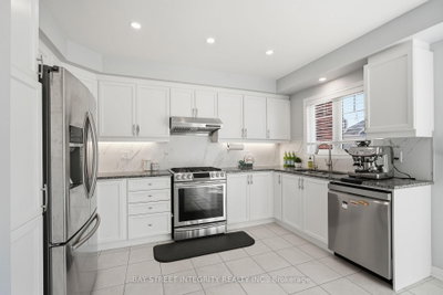 980 Millard Street • Whitchurch-Stouffville, ON photo 9