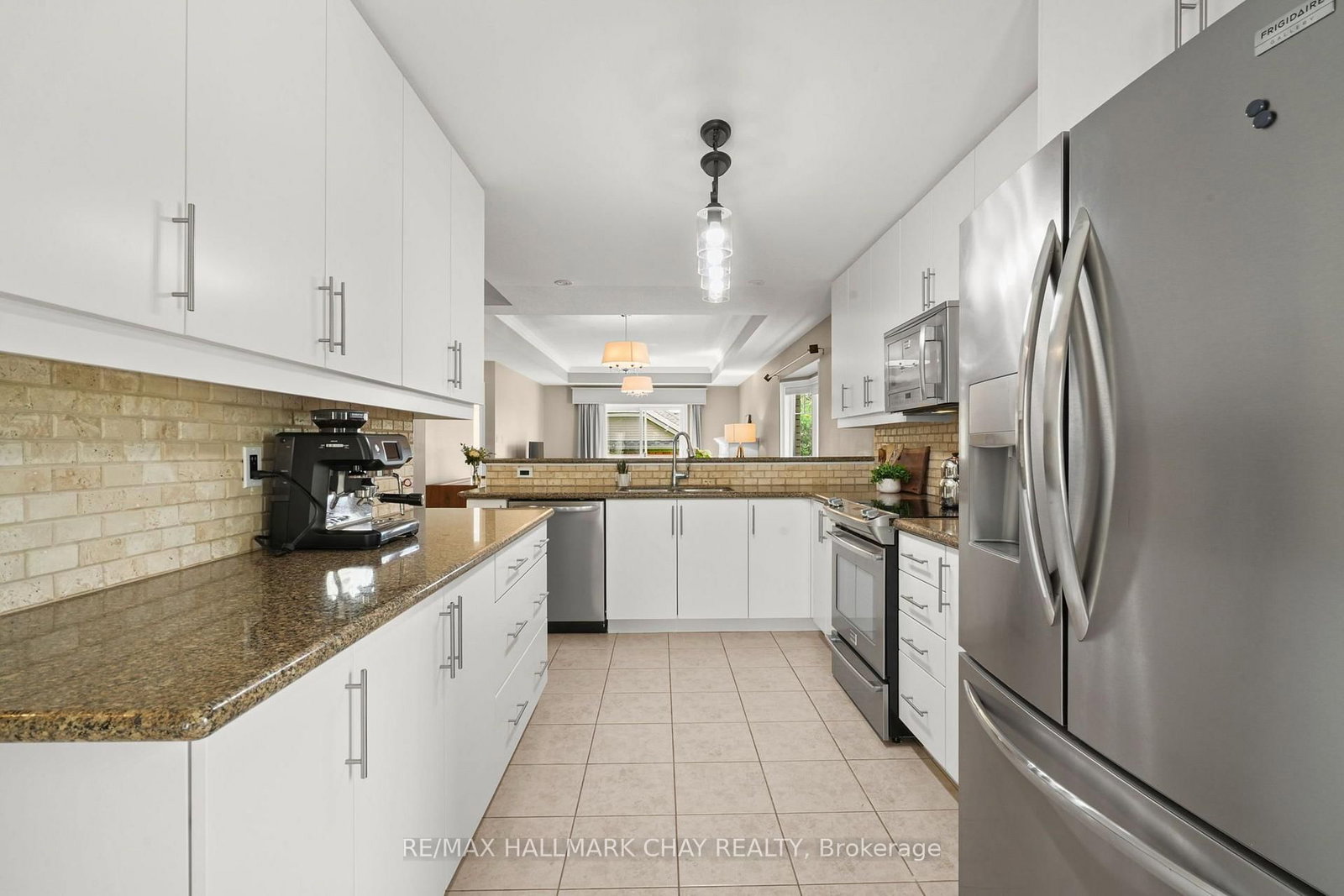 190 Ridge Way • New Tecumseth, ON photo 6