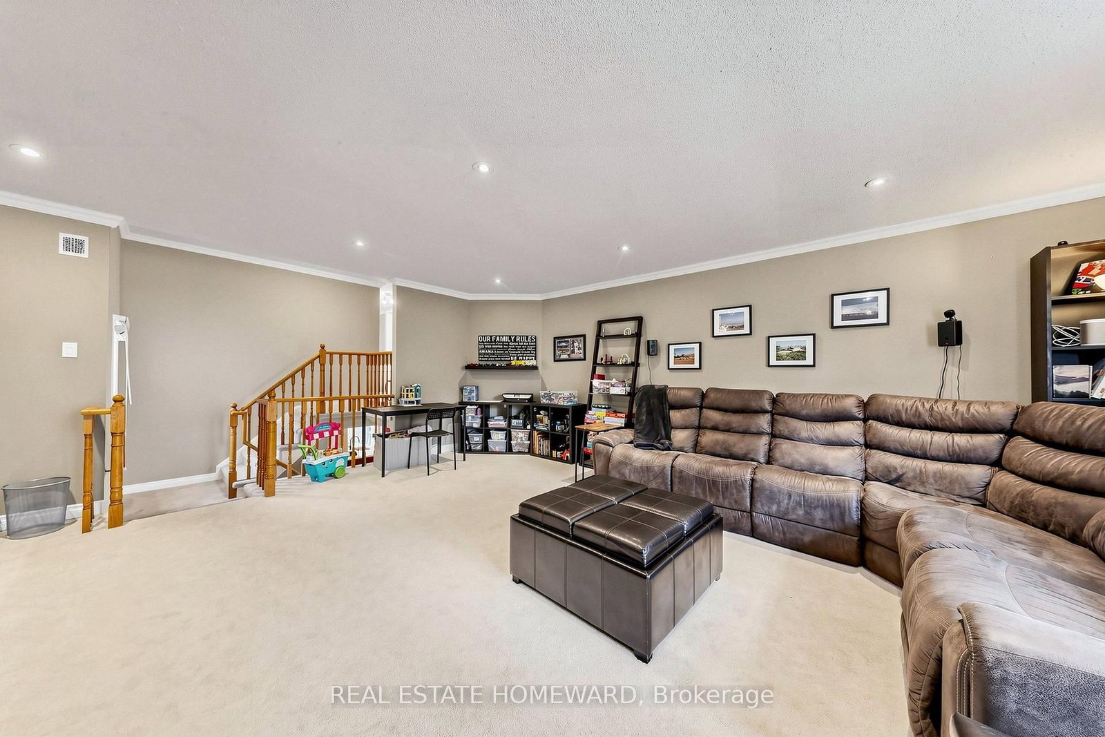 242 Badessa Circle • Vaughan, ON photo 15