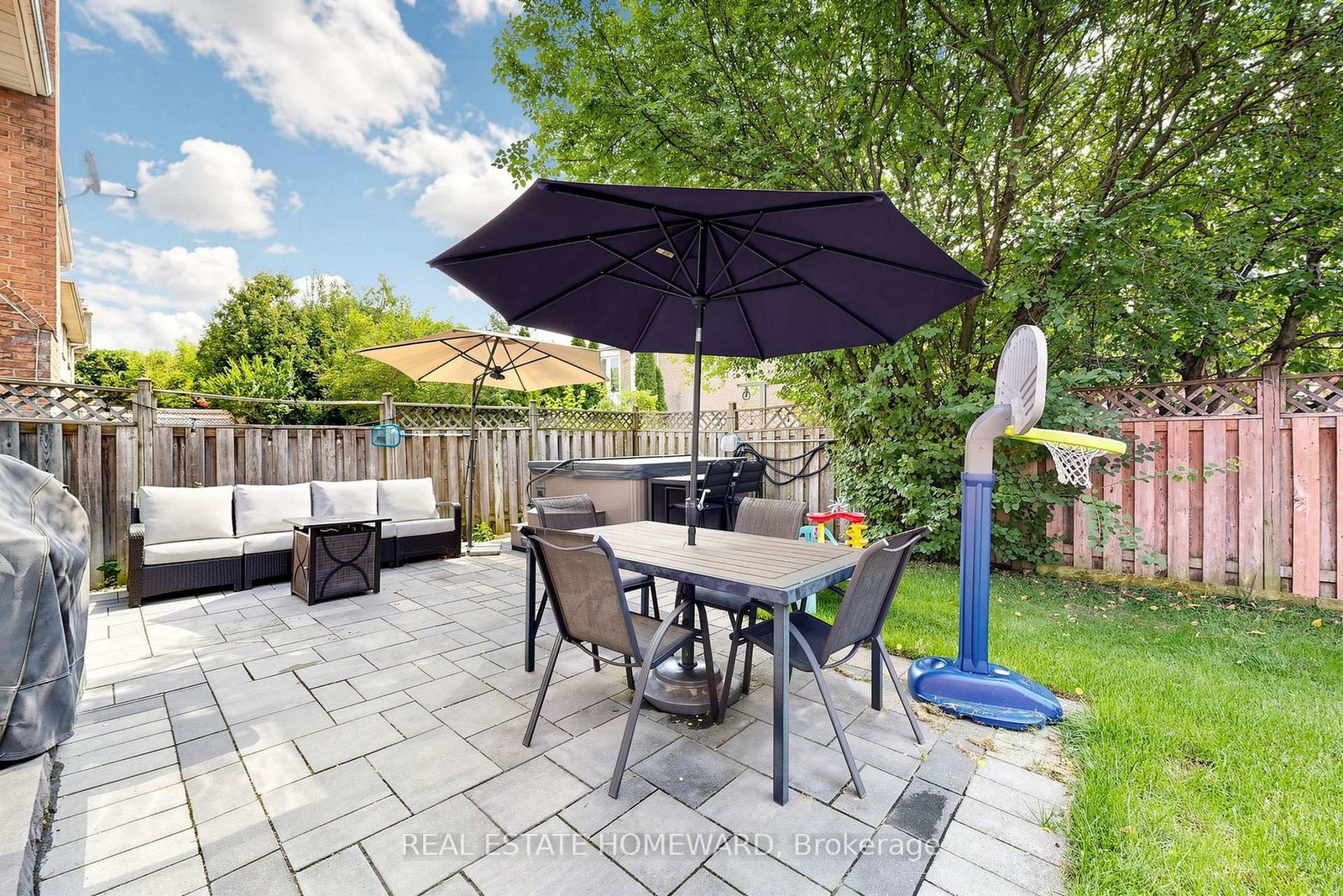 242 Badessa Circle • Vaughan, ON photo 37