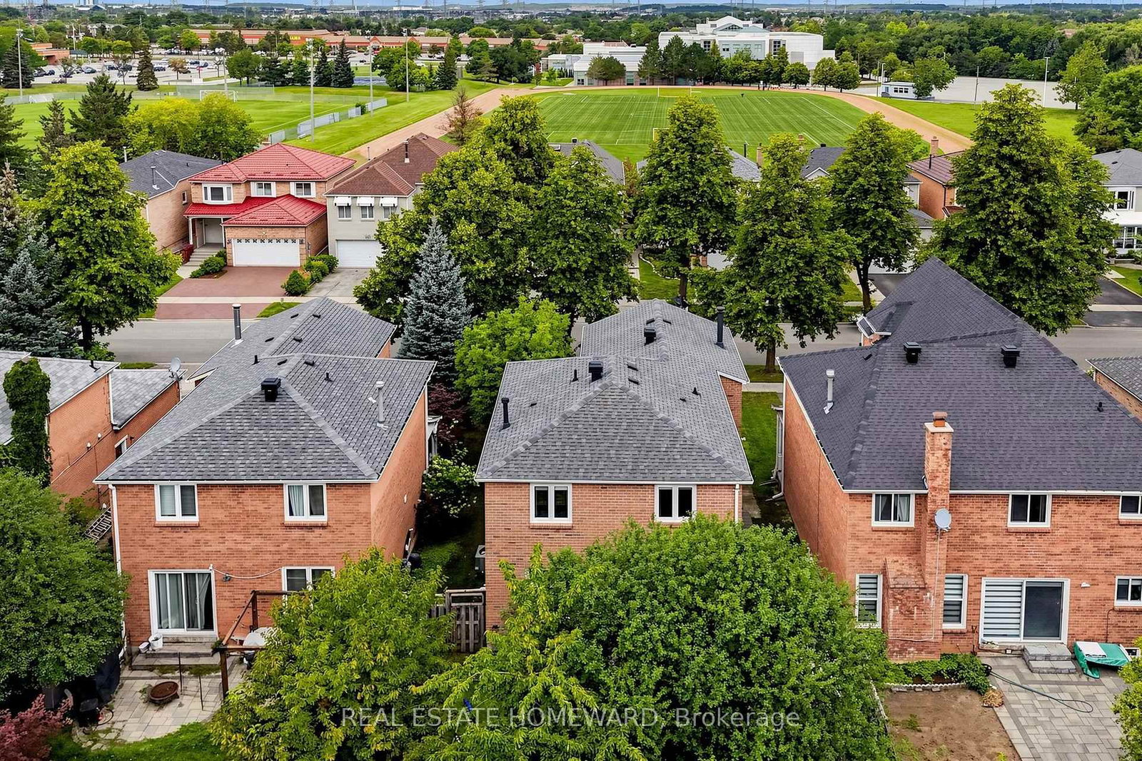242 Badessa Circle • Vaughan, ON photo 40