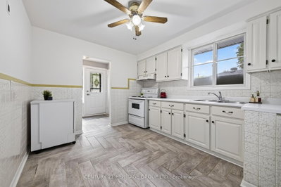 72 Kulpin Avenue • Bradford West Gwillimbury, ON photo 8
