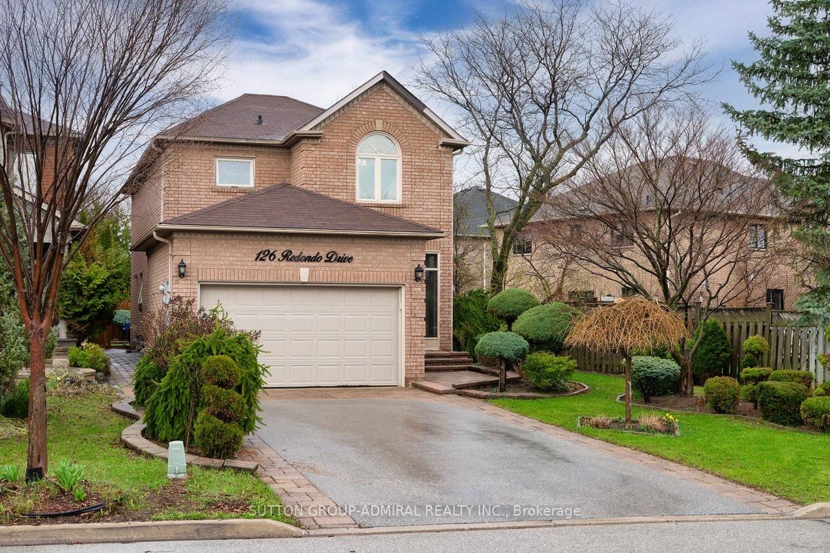 126 Redondo Drive E • Vaughan, ON photo 1