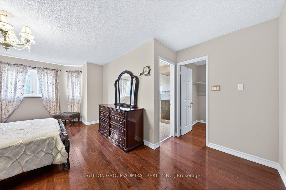 126 Redondo Drive E • Vaughan, ON photo 18