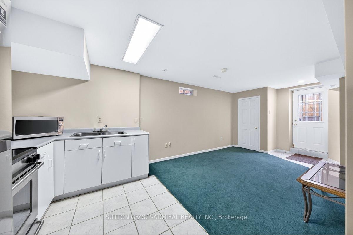 126 Redondo Drive E • Vaughan, ON photo 27