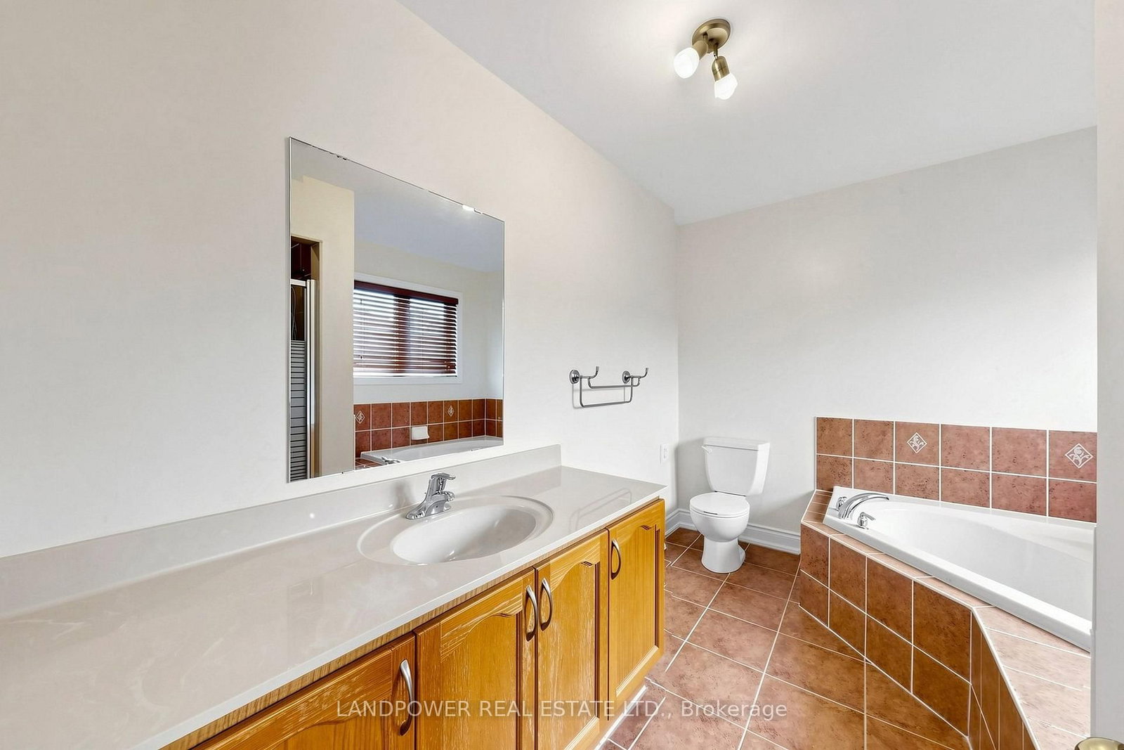 193 Helen Avenue • Markham, ON photo 14