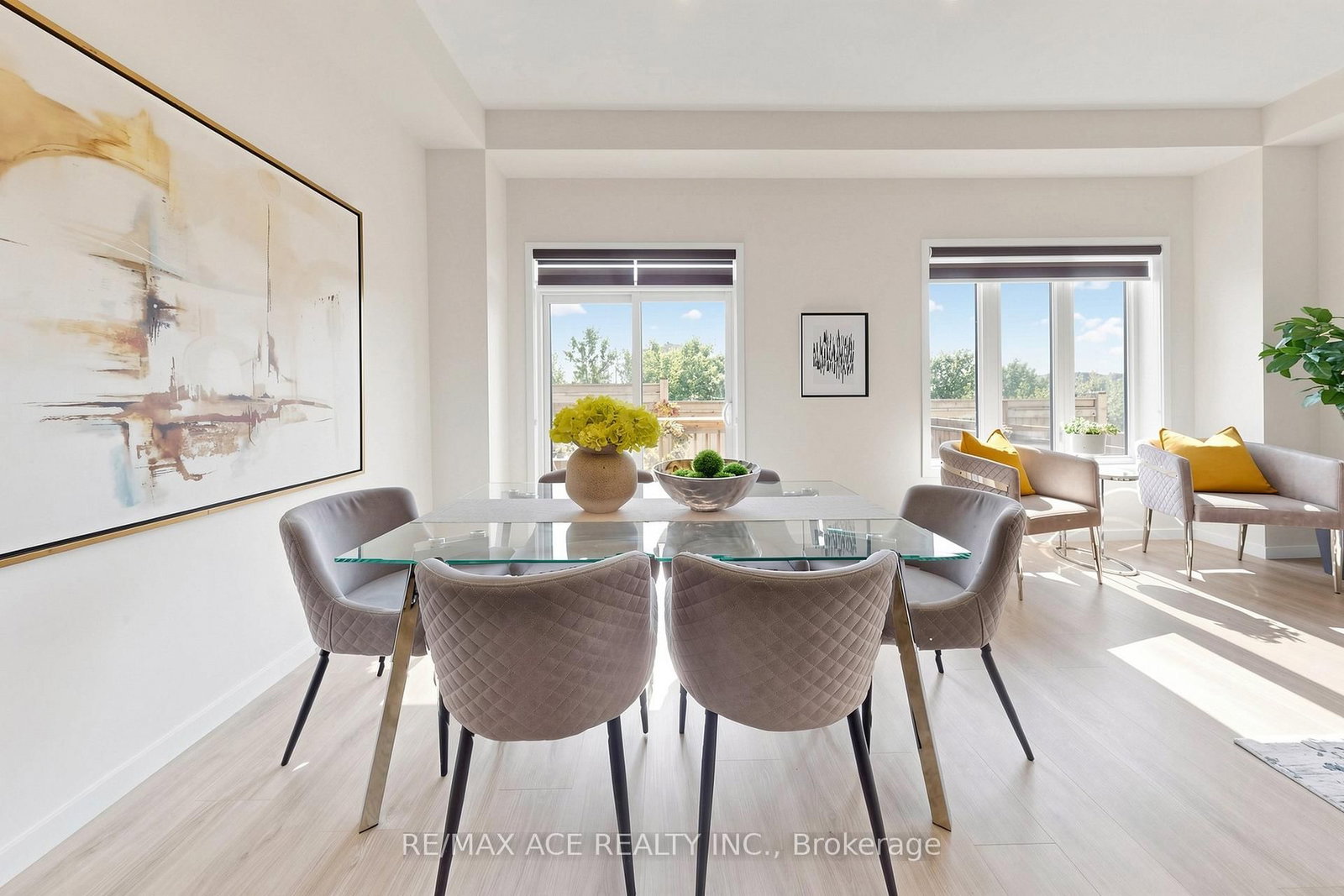 368 Elyse Court • Aurora, ON photo 15