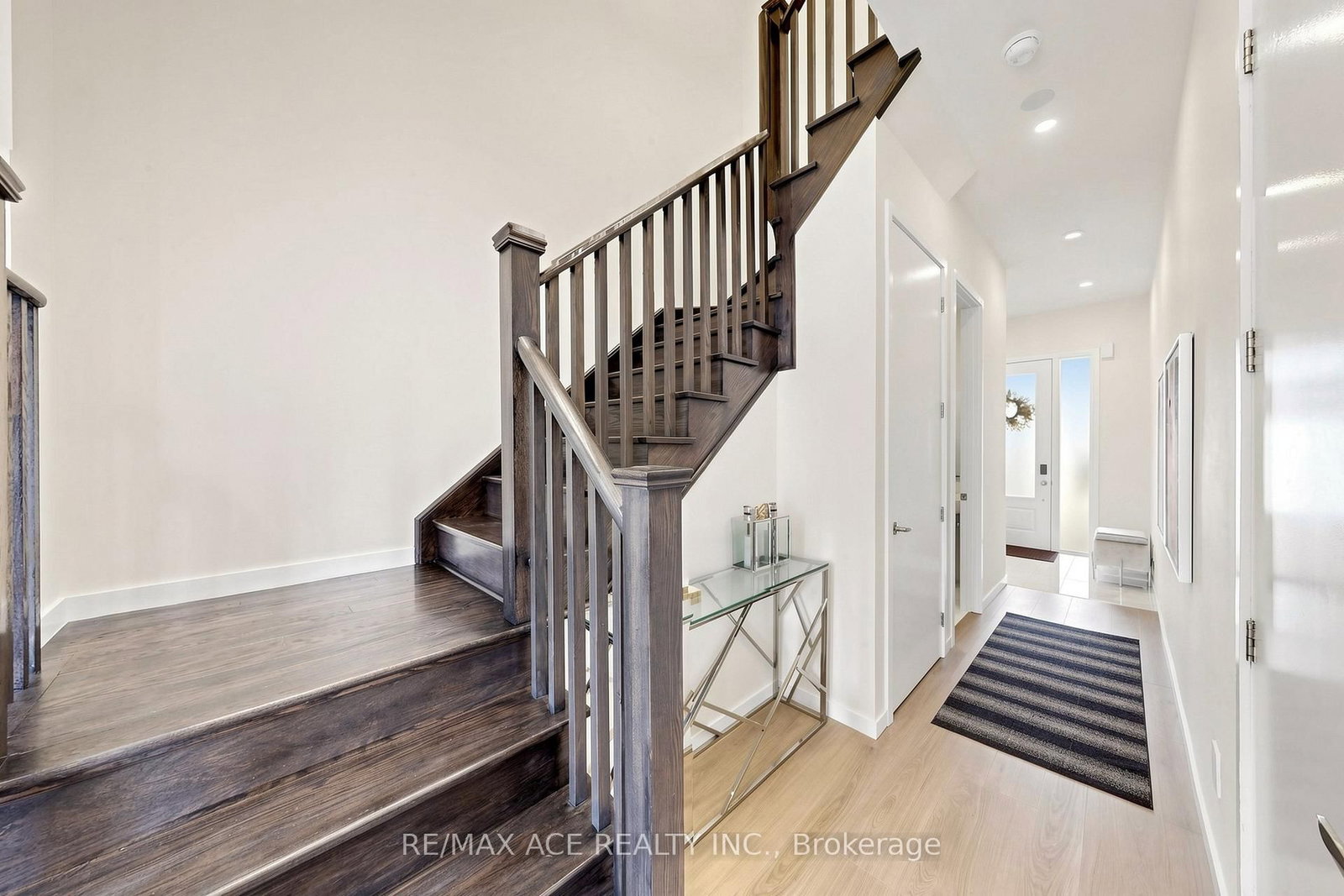 368 Elyse Court • Aurora, ON photo 21
