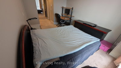 21 Upper Duke Crescent • #610B • Markham, ON photo 9