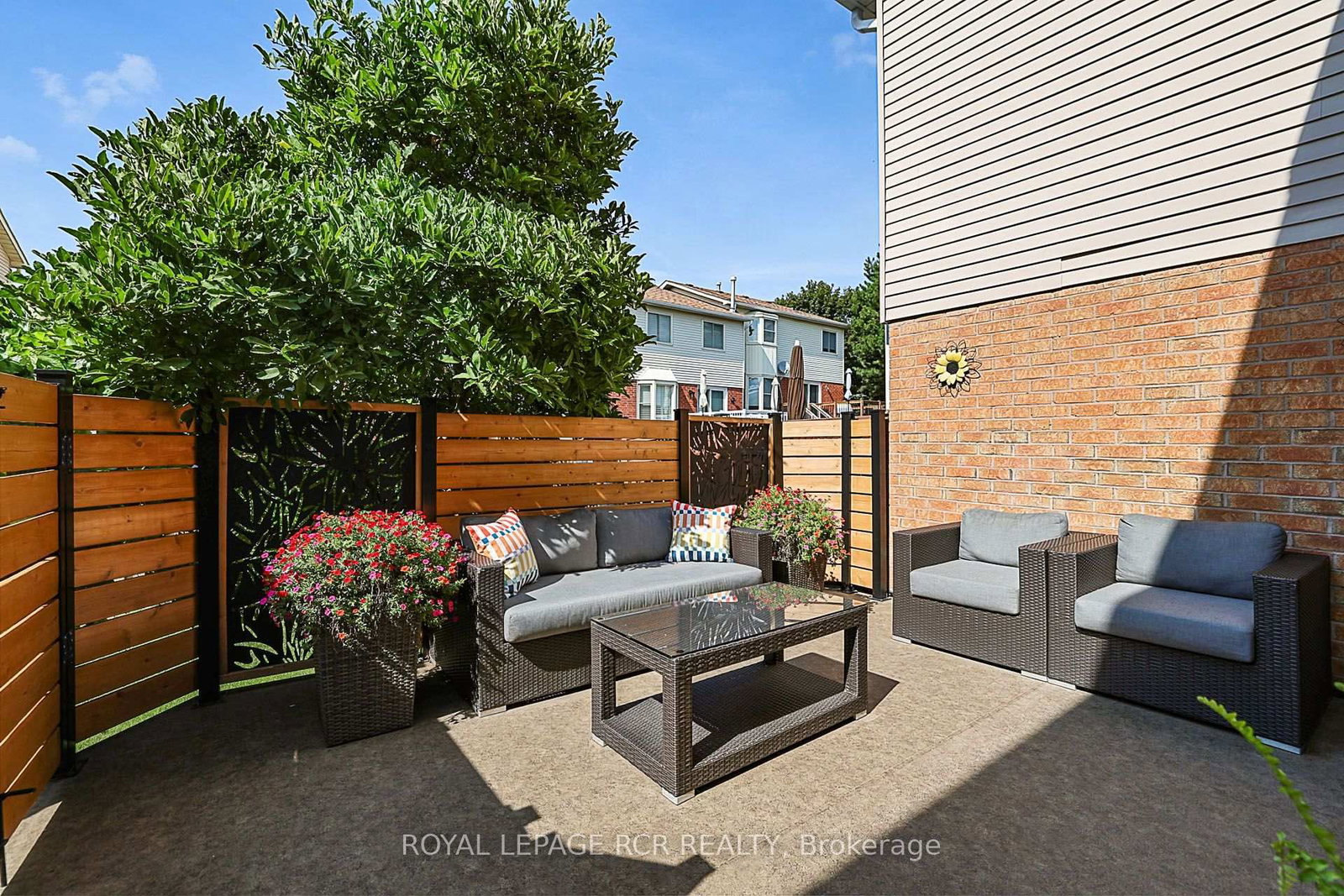 411 Butler Court • Aurora, ON photo 37