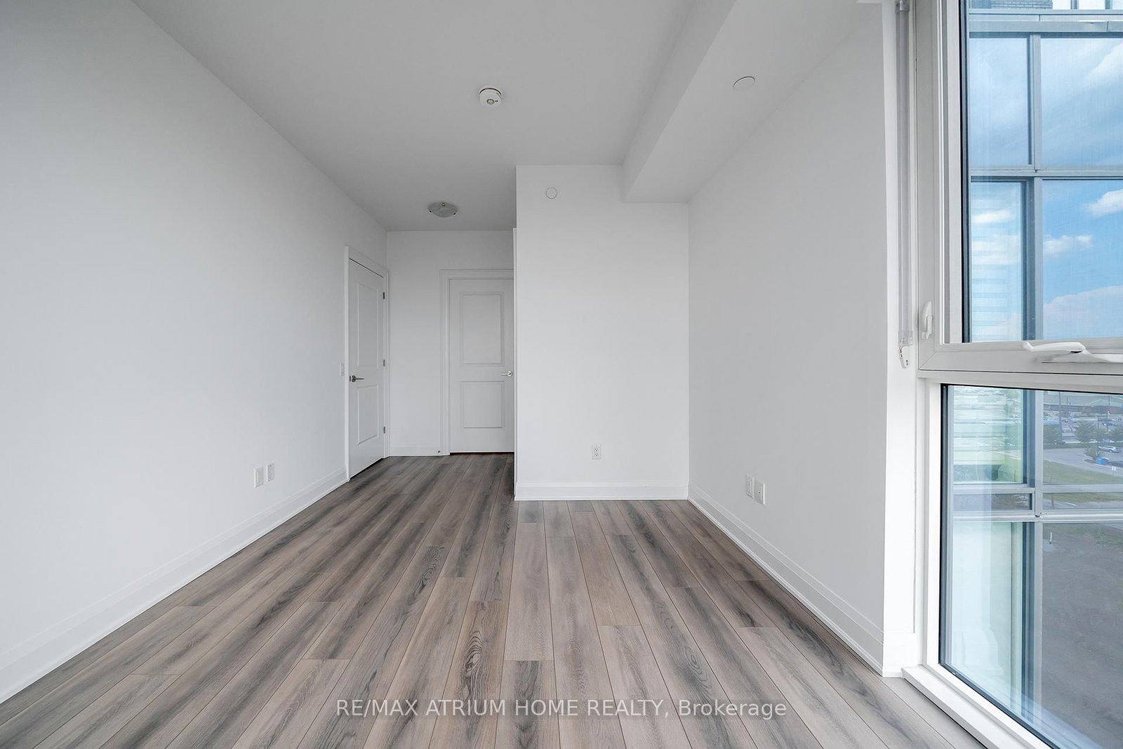 10 Gatineau Drive • #1004 • Vaughan, ON photo 10