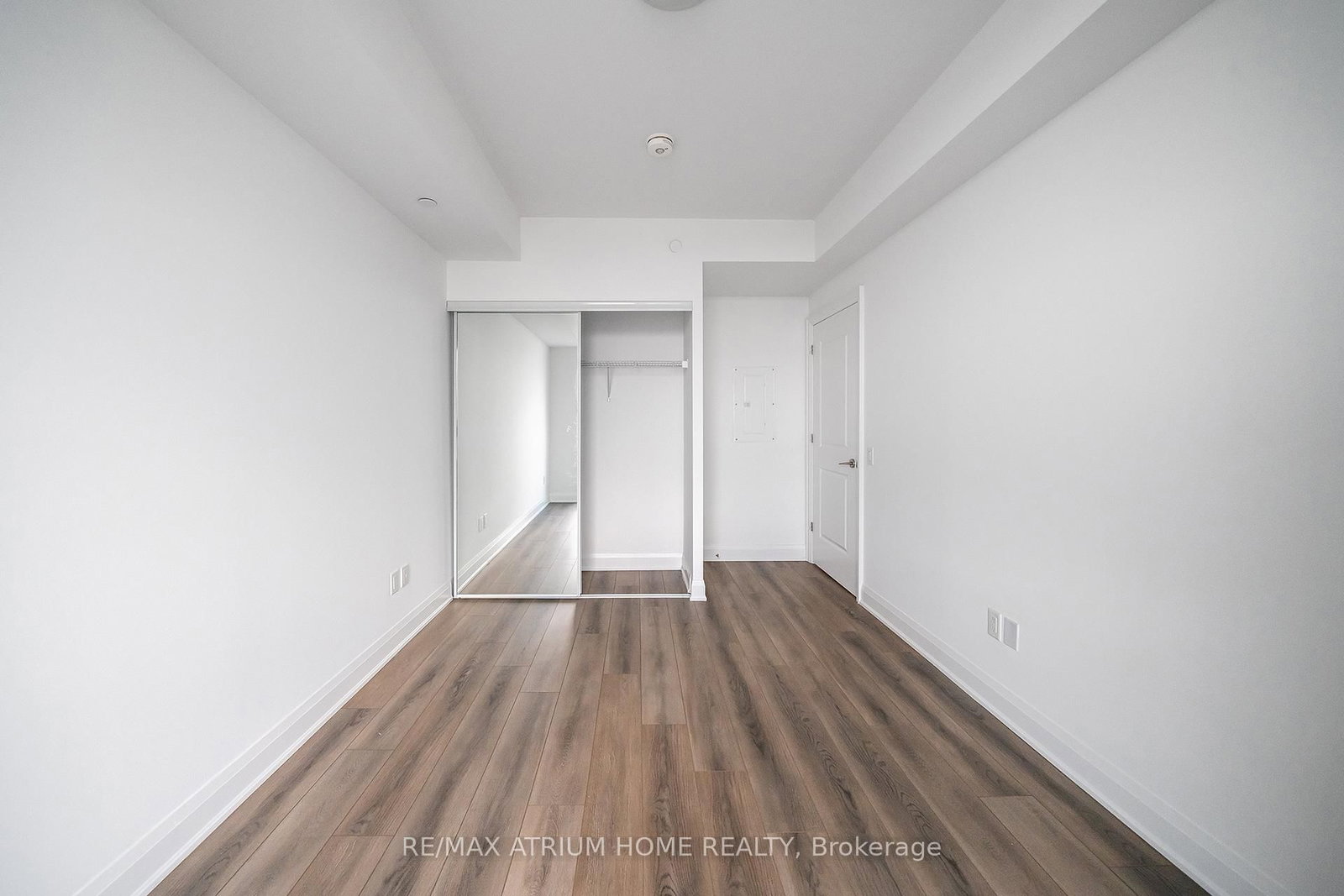 10 Gatineau Drive • #1004 • Vaughan, ON photo 14