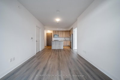 10 Gatineau Drive • #1004 • Vaughan, ON photo 7
