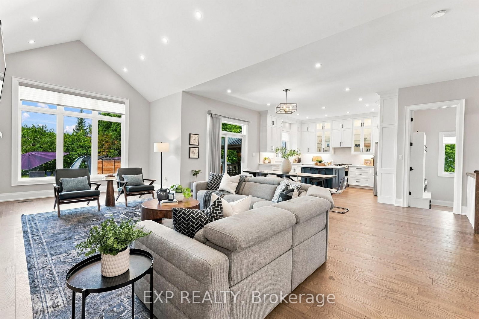 30 Brule Lakeway • Georgina, ON photo 12