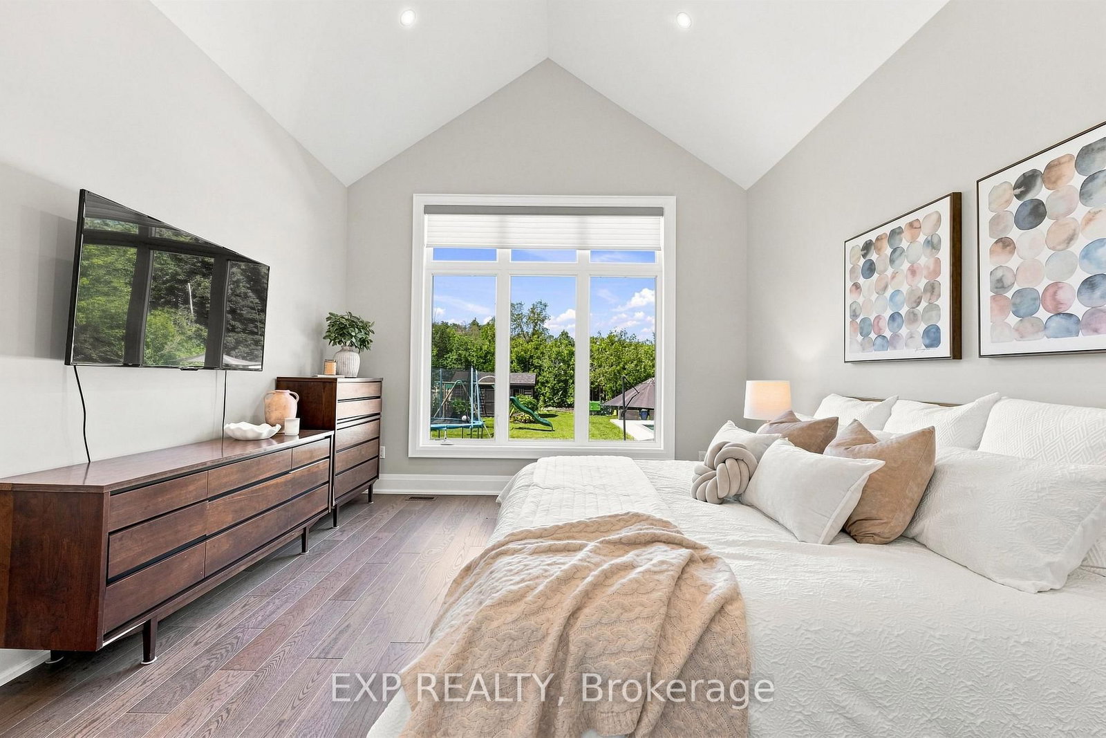 30 Brule Lakeway • Georgina, ON photo 17