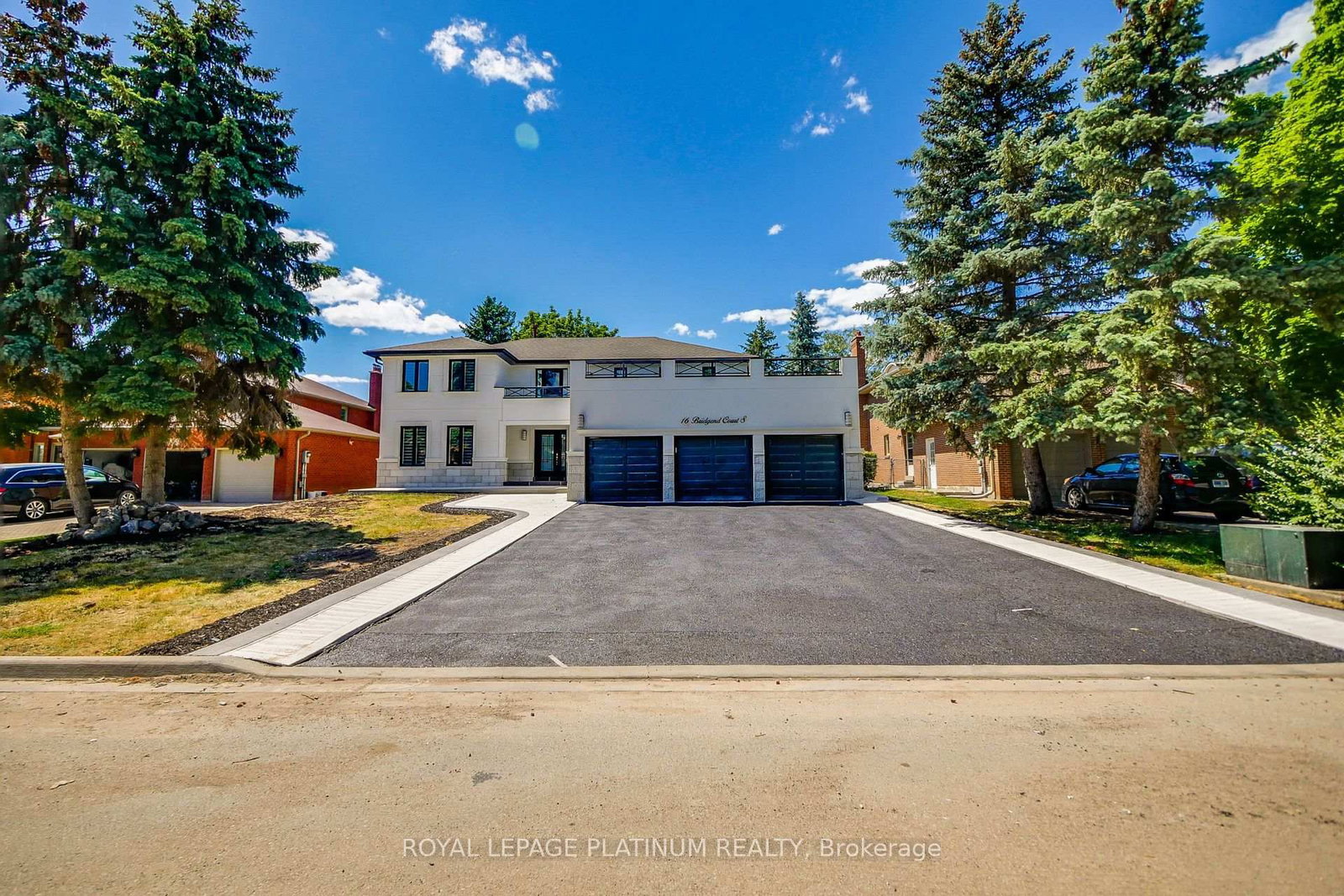 16 Bridgend Court S • Vaughan, ON photo 4