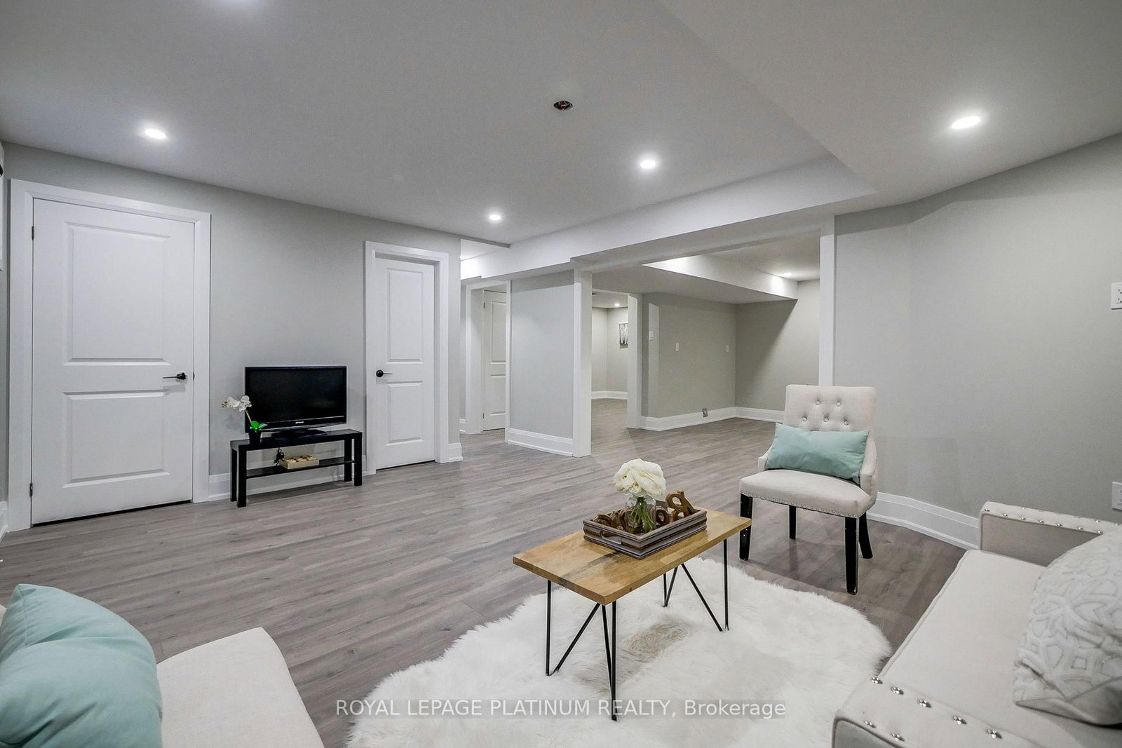 16 Bridgend Court S • Vaughan, ON photo 41