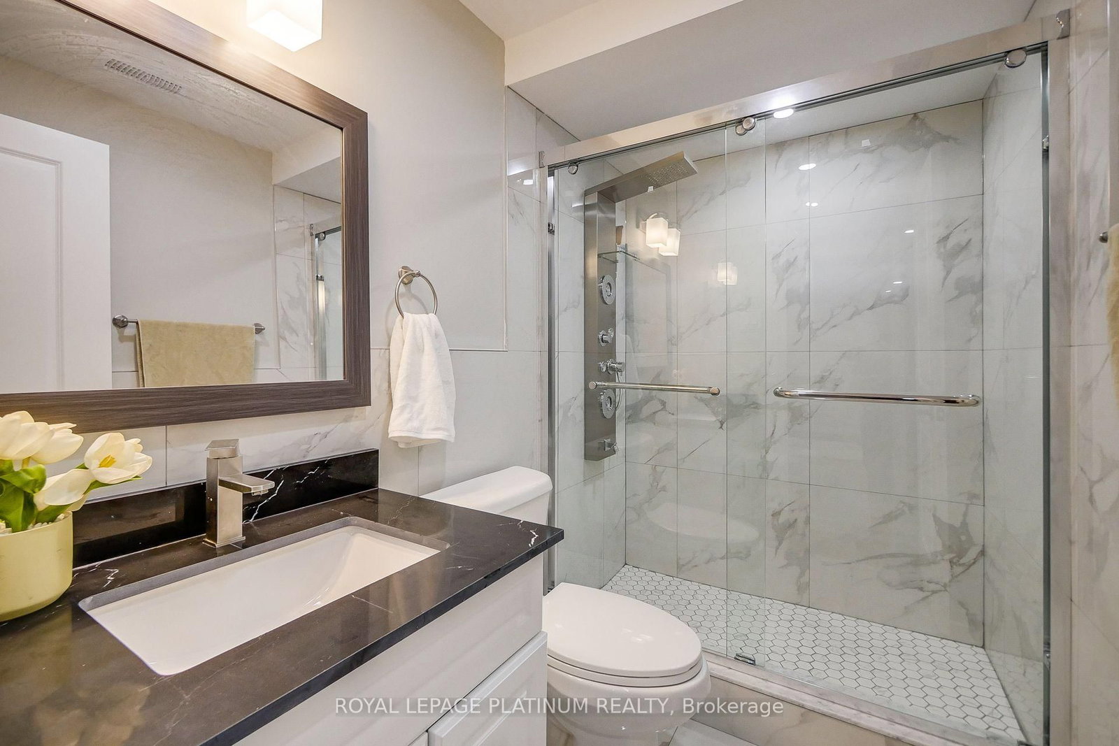 16 Bridgend Court S • Vaughan, ON photo 42