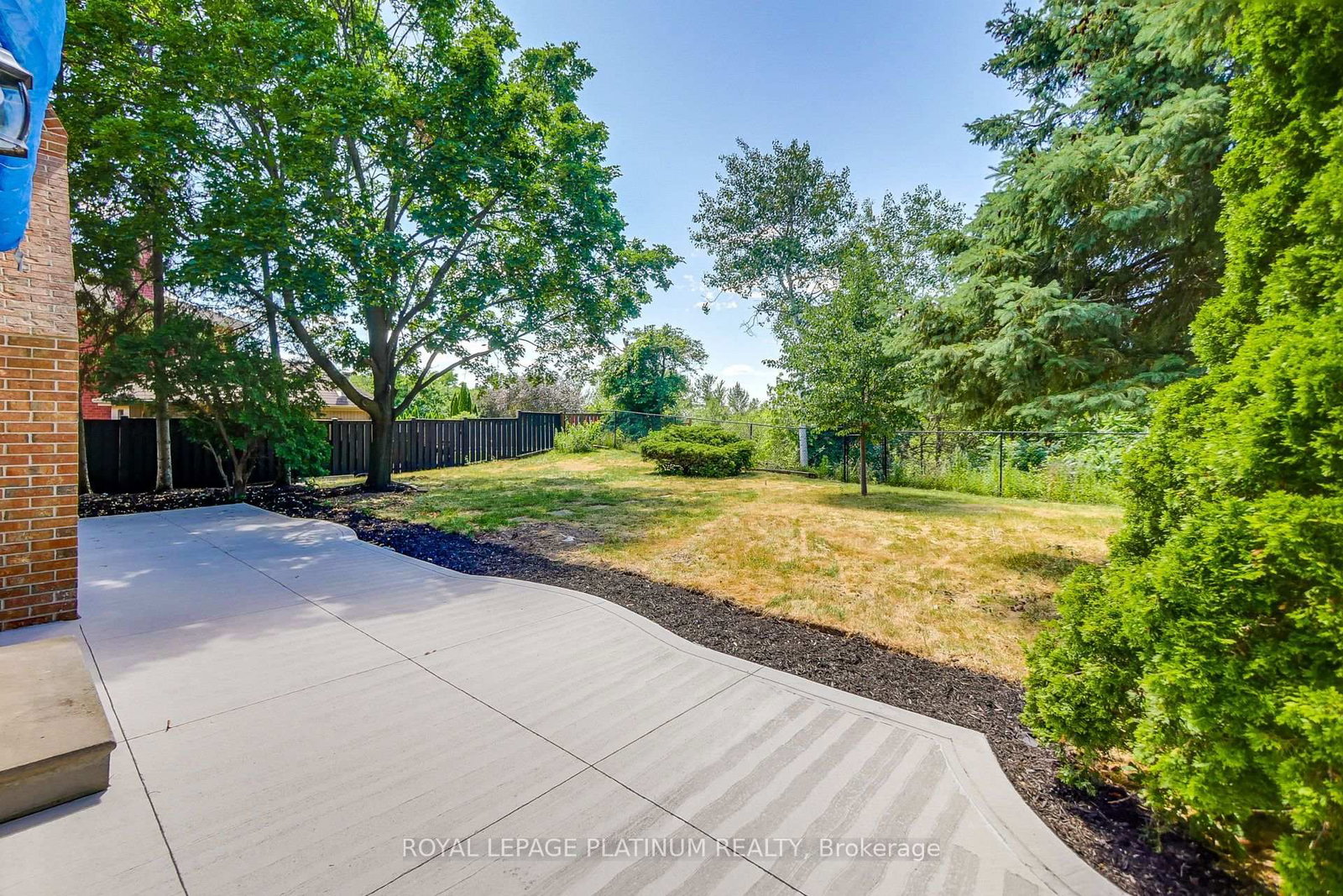 16 Bridgend Court S • Vaughan, ON photo 45